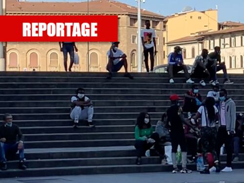 Migranti assembrati in stazione? Per loro non ci sono multe