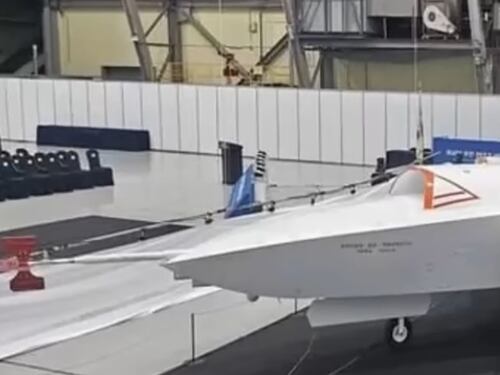 Drone gregario e caccia intelligente: ecco lo “sciame da battaglia” contro Kim