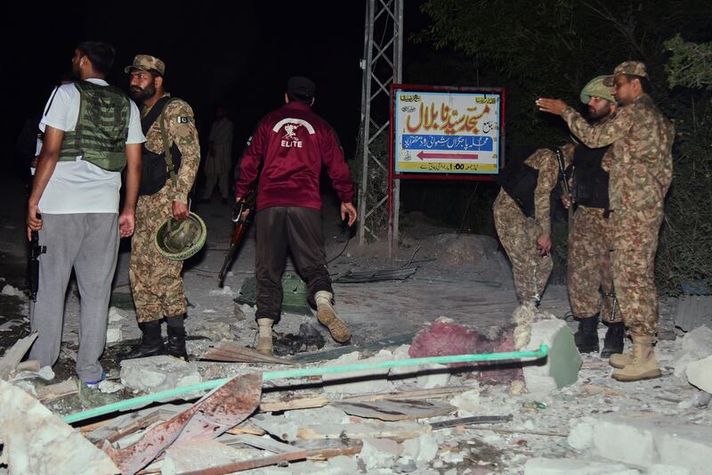 L'India bombarda il Pakistan: le immagini degli attacchi 14