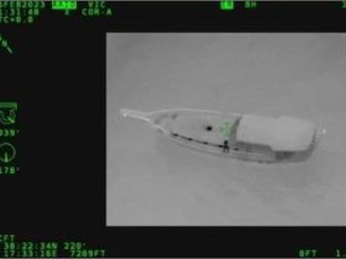 L'aereo di Frontex in volo per 6 minuti. Le accuse all'Italia (e i vecchi scandali)