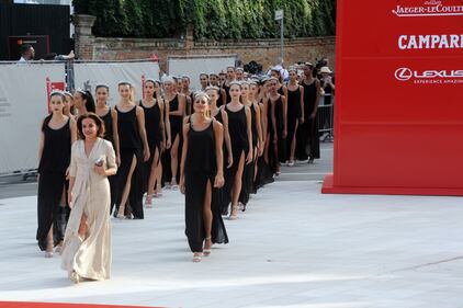 Mostra del Cinema di Venezia, la farfalla di Naomi Watts e i look sexy 8