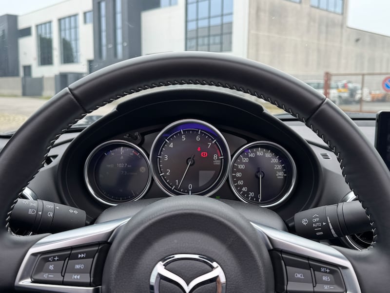 Mazda MX-5 1.5: guarda la gallery del restyling 2025 20
