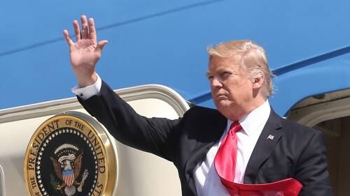 Atterraggio di emergenza per Trump