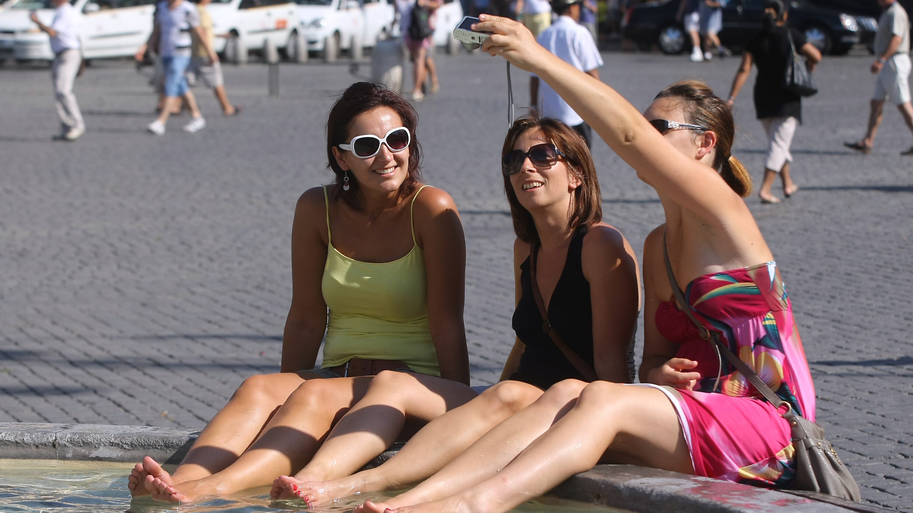 L'estate tarda, l'Italia divisa in 2 Quelle calde banalità sul meteo