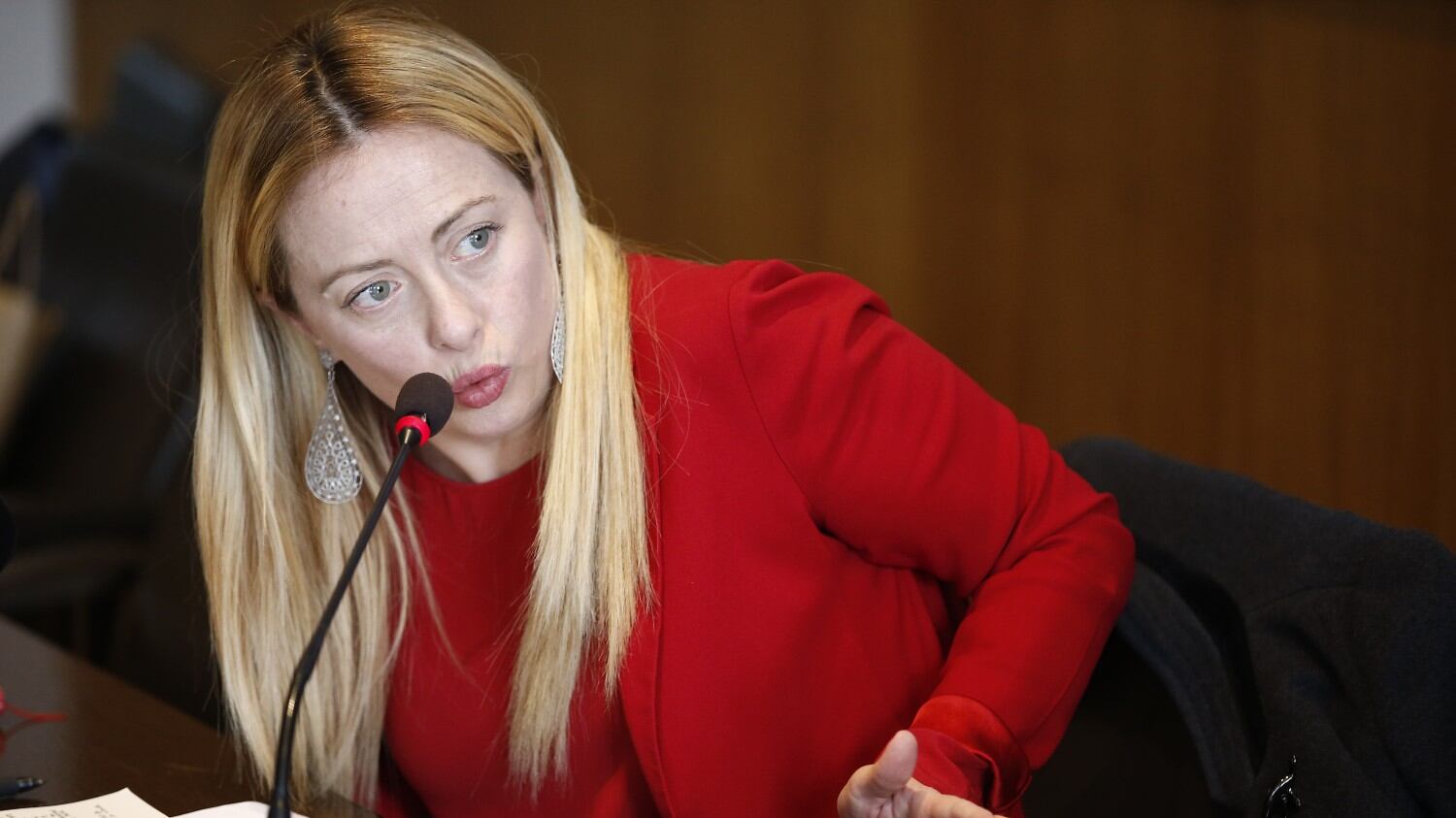 Fdi respinge l'ultimo pressing: opposizione