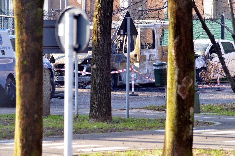 Milano, incendio nella notte nella scuola di polizia locale 3