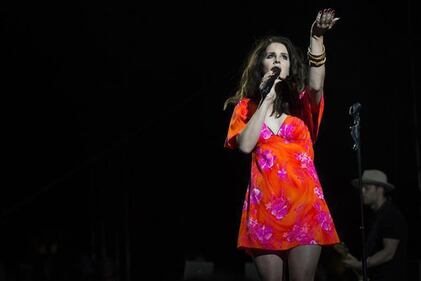 Lana Del Rey, ritorno malinconico per la sexy cantautrice 22