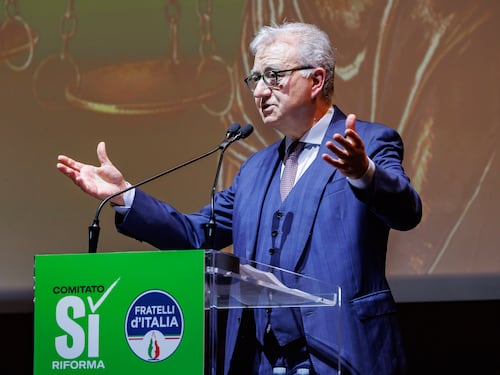Il tour de force di Mantovano sulla giustizia. "Le correnti sono centri di spartizione"