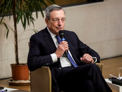 Draghi sulle proteste dei giovani: “Si sentono inascoltati, aspettative bloccate”