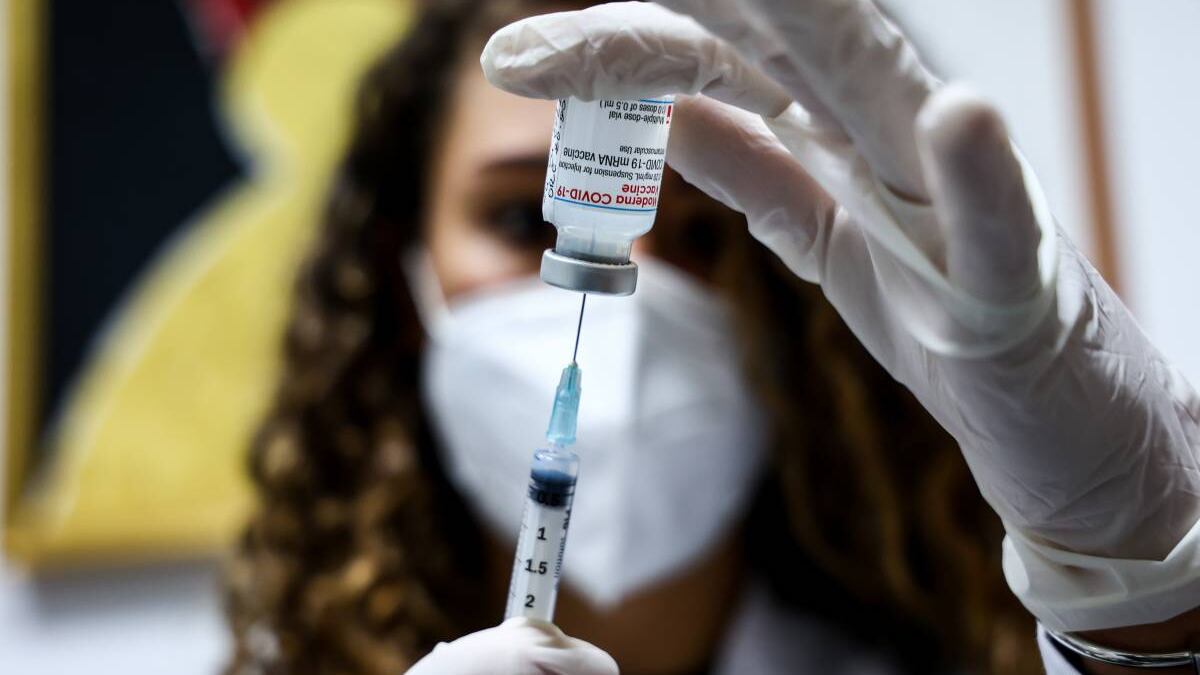 La circolare di Speranza: "Via alla quarta dose". Chi deve farla e quando