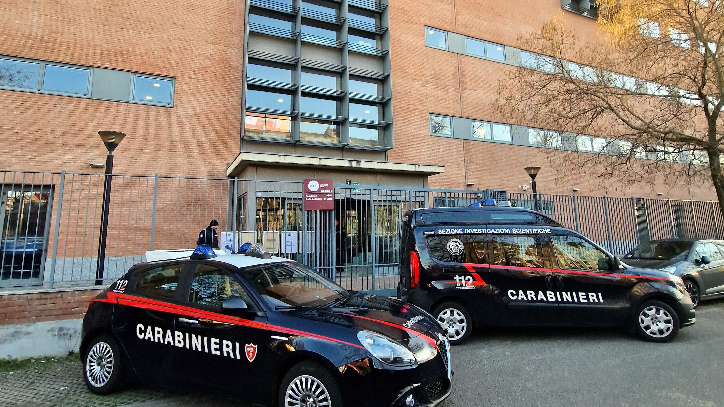 Suicida a 19 anni: "Sono una fallita"