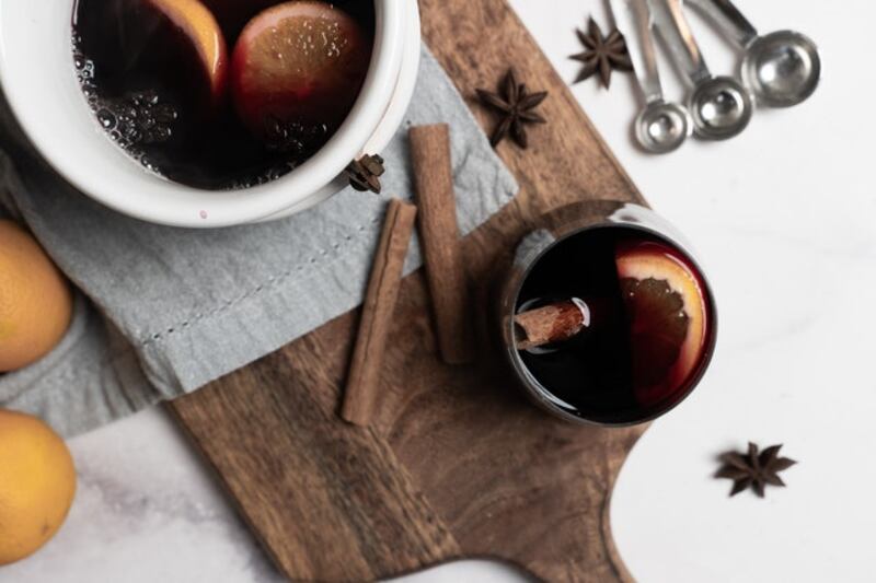 Preparazione vin brulé