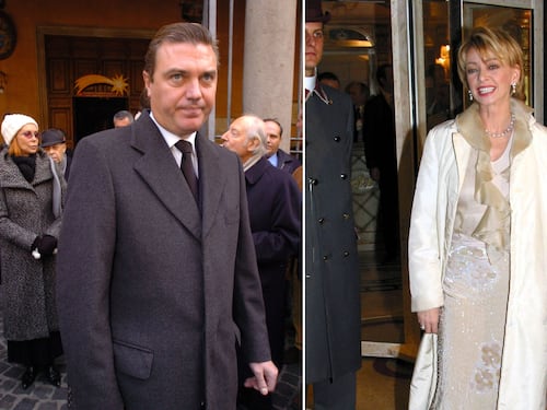 Il locale, la famiglia reale, i paparazzi: la storia tra Enrica Bonaccorti e il principe Carlo di Borbone