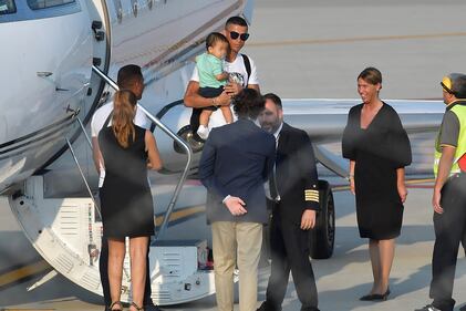 Cristiano Ronaldo arriva all'aeroporto di Caselle 7