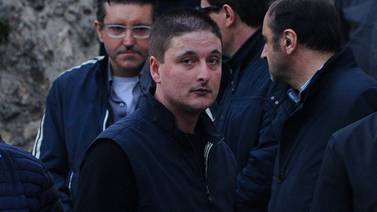 In carcere per aver ucciso un ladro, ma il paese lo difende: "Siamo con te"