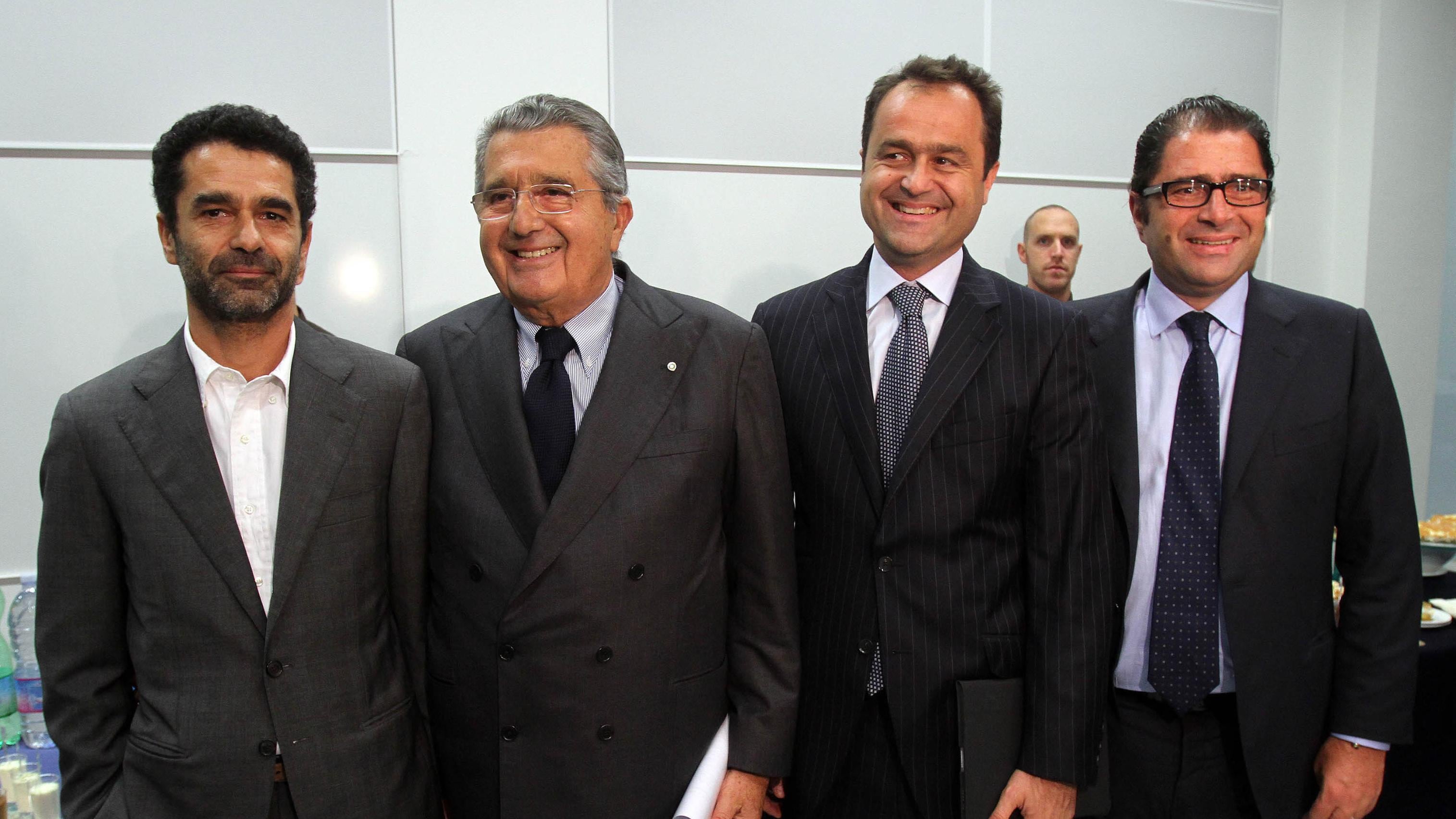De Benedetti regala il gruppo ai figli