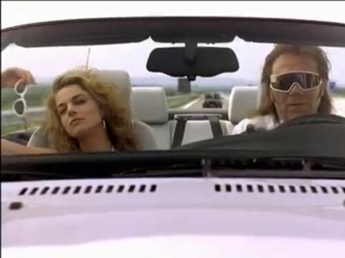 Ivano, Jessica e quell'O famo strano sulla BMW Cabrio a 200 all'ora