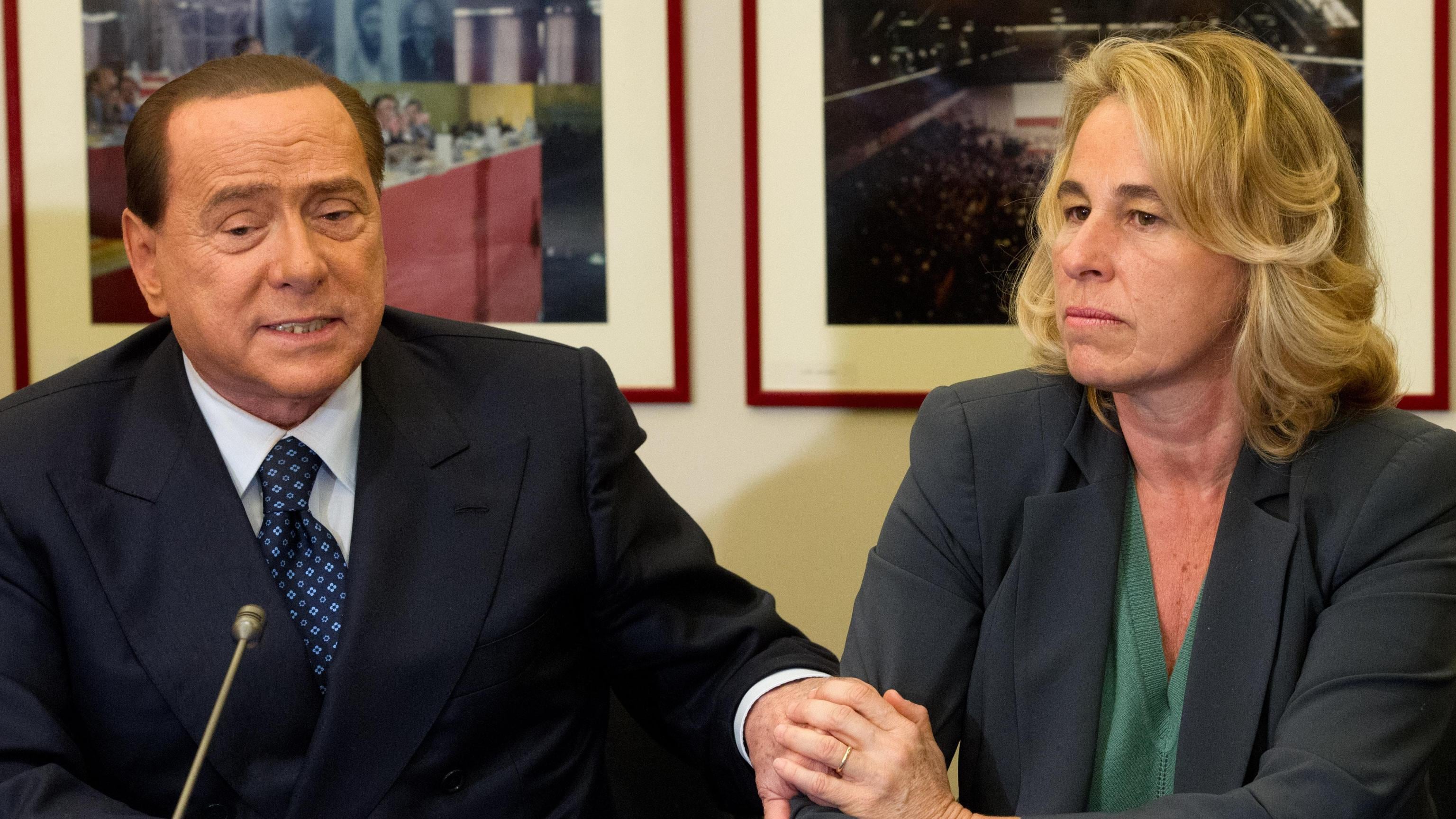 Berlusconi: "L'Italia non è una democrazia"