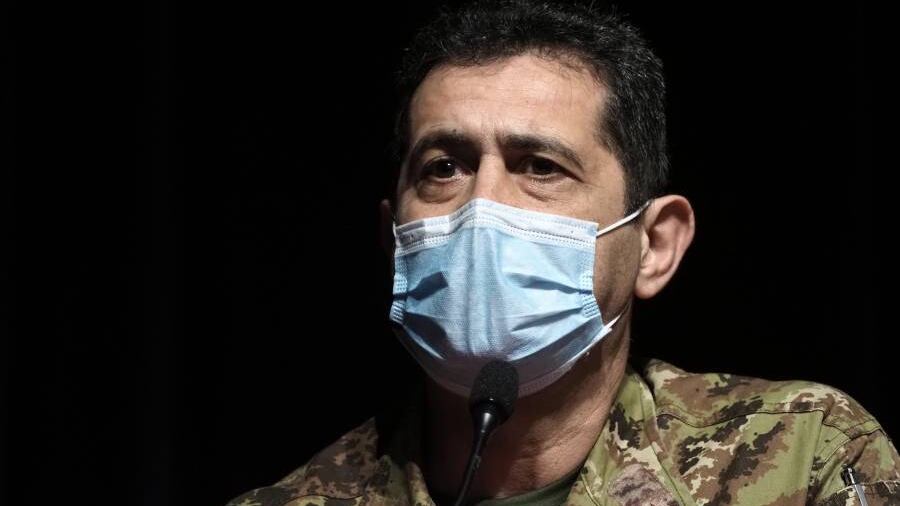 Figliuolo, diktat alle Regioni. "Immunizzate tutti i prof"