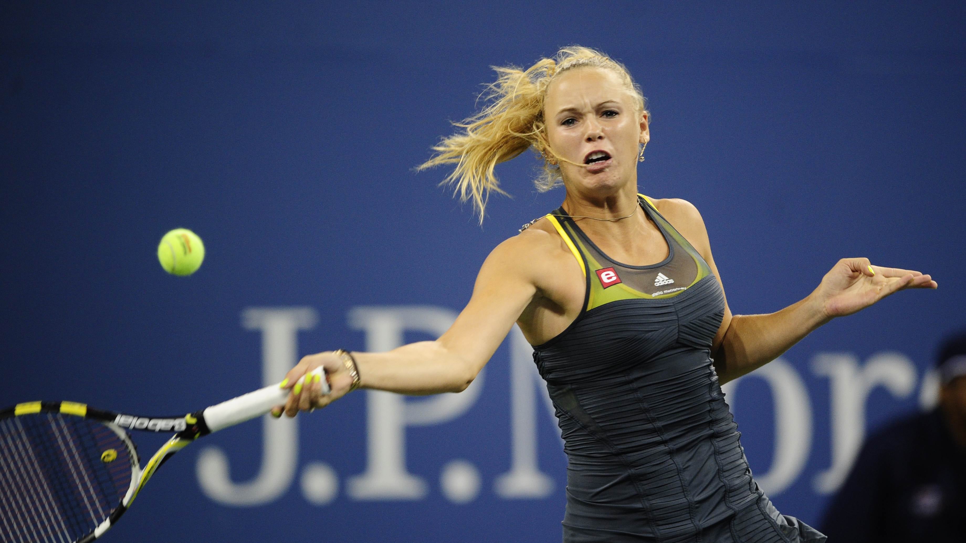Il tennis che odia le donne. O almeno le nasconde