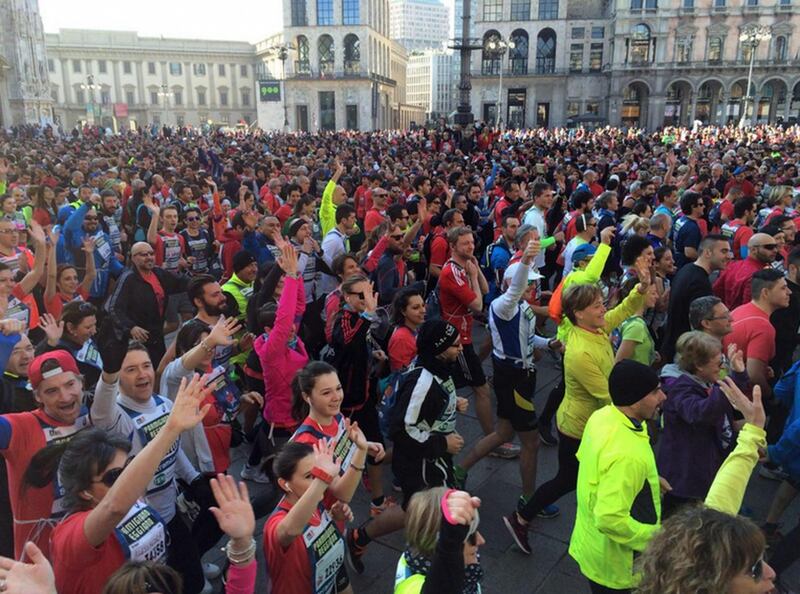Stramilano dei record: in 63mila alla partenza  9