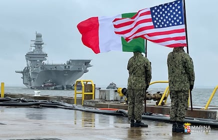 Appontaggio degli F-35 su Nave Cavour 1