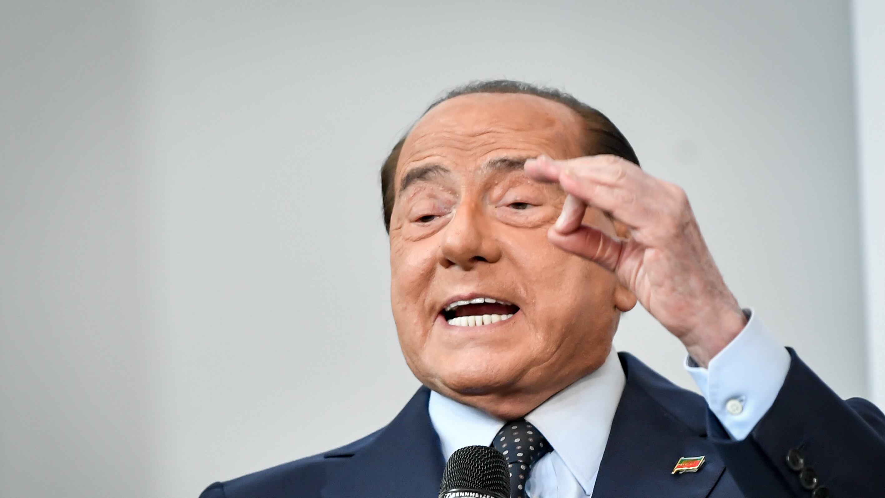 Silvio Berlusconi: "Assurdo non chiedere il Mes"