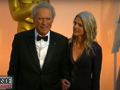 Morta a 61 anni Christina Sandera, compagna di Clint Eastwood: "Mi mancherà tantissimo"