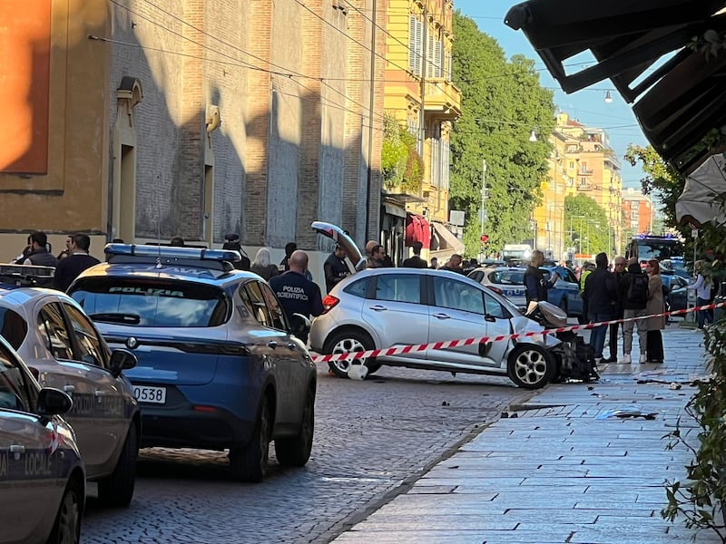 Attentato di Modena, il fratello di Monica Esposito nomina come consulente un esperto di terrorismo: “Ci battiamo perché emerga la verità”