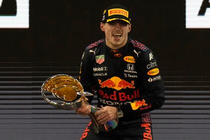 Tripudio di gioia per Verstappen 9