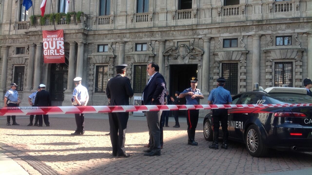 Milano, rientrato l'allarme bomba a Palazzo Marino