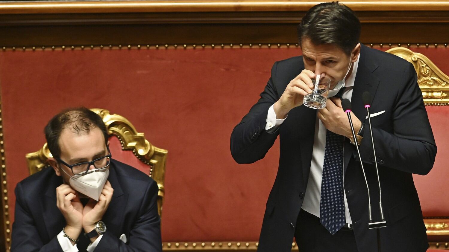 Bomba giustizia sul M5S: Bonafede scarica Grillo e Di Maio