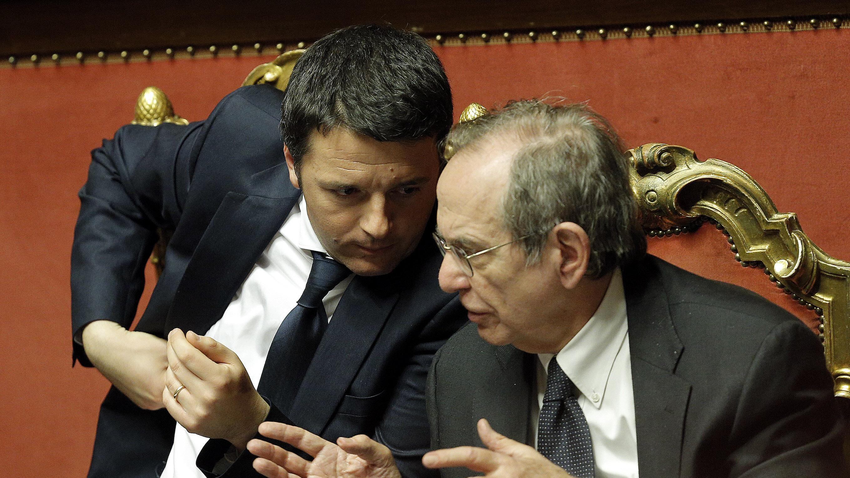 Irpef, Renzi lavora alla bozza: nel 2014 bonus da 620 euro