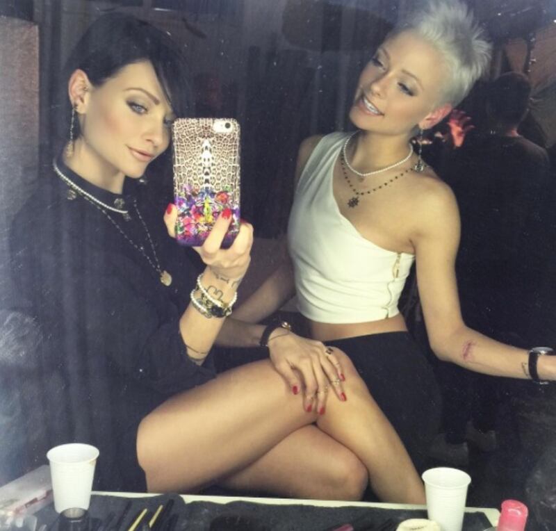 Le Donatella "senza veli" su Instagram 6