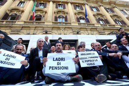 Esodati, Salovini guida l'occupazione del Mef 7