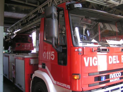 Incendio in un camping a Peschiera del Garda: ci sono feriti