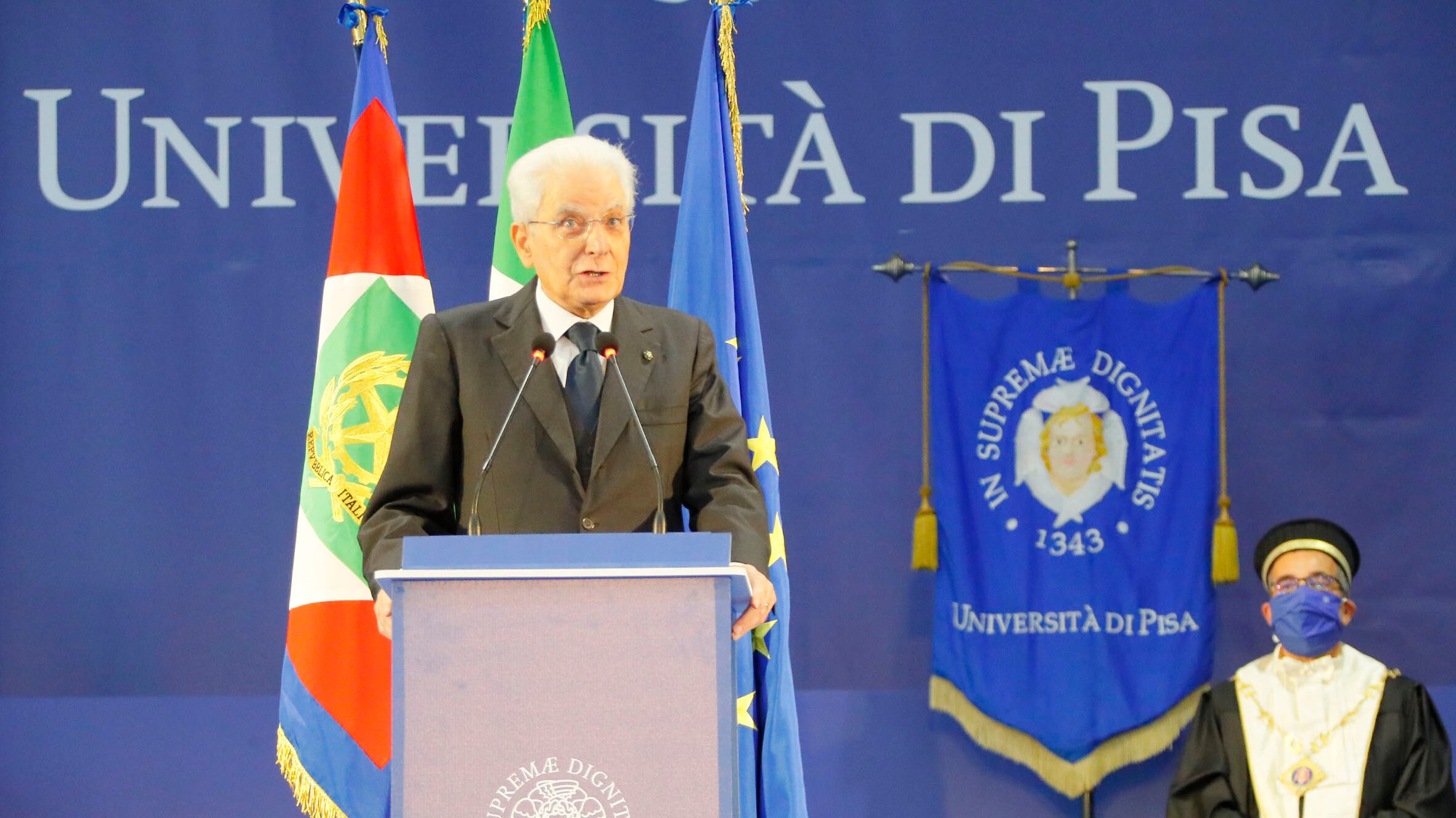 Usano i contagi per spingere Mattarella al bis