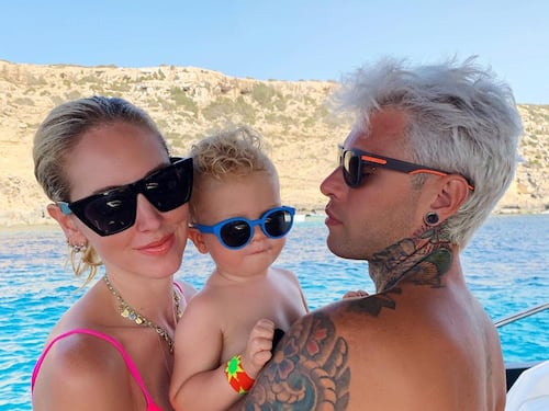 Insulti e offese al piccolo Leone. E Fedez "smaschera" gli haters