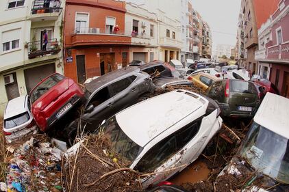Spagna, Valencia colpita dalle alluvioni: morte e distruzione 3