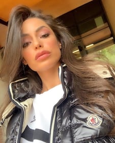 Raffaella Fico, allenamento sensuale sui social 8