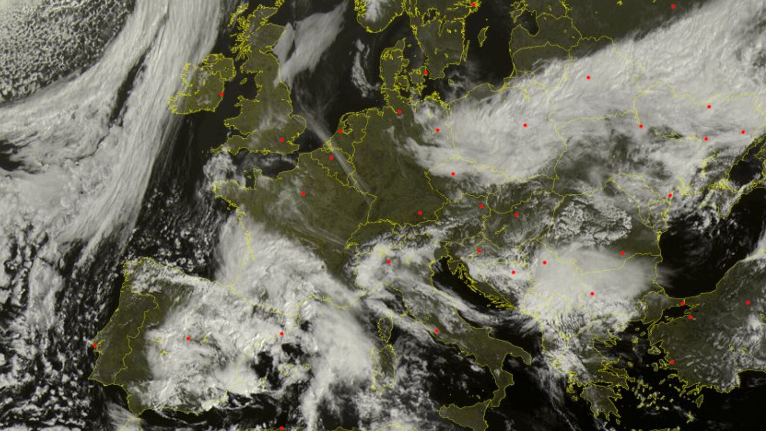 Il maltempo torna sull’Italia: piogge e temporali, ecco dove