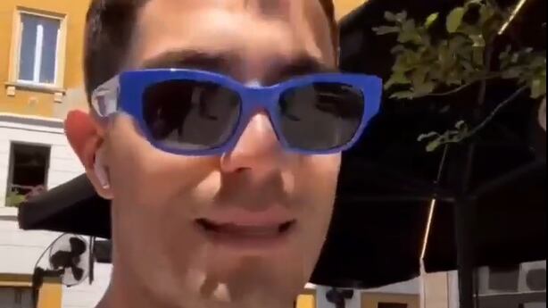 Tommaso Zorzi a gamba tesa sui tassisti: "Ora basta. Lo sciopero? Un ricatto"