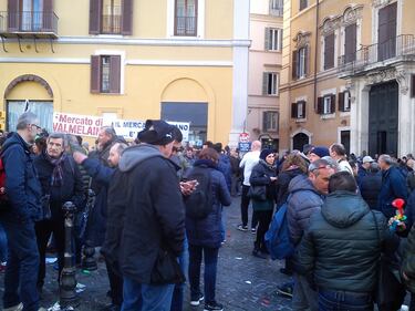 La manifestazione dei tassisti a Montecitorio 3