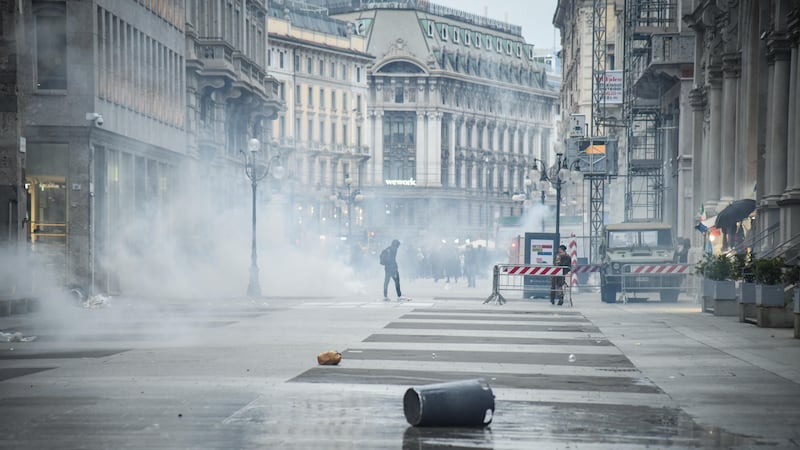 Dalle piazze digitali a quelle fisiche: chi soffia sul fuoco delle mobilitazioni europee