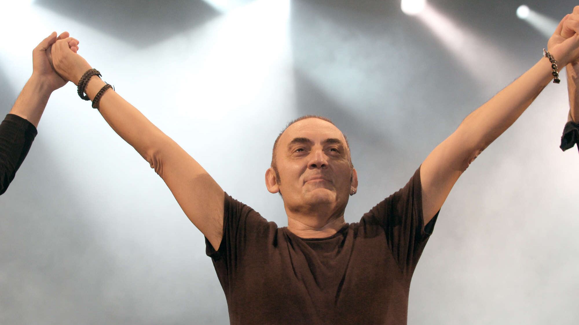 La carriera di Mango, il re del semi-falsetto che conquistò i big