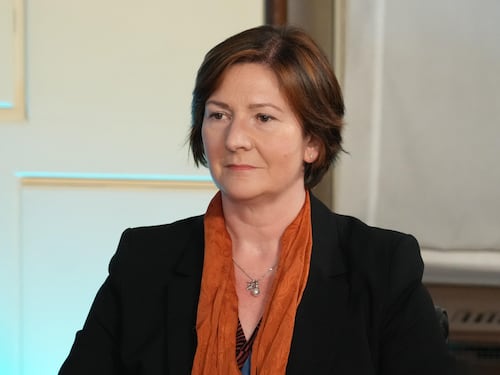 Morta l'ambasciatrice in Australia. Follia No Vax: "È la dittatura sanitaria"