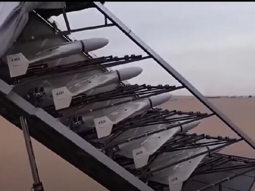 Mosca e gli aiuti militari all'Iran: a breve armi anche ai gruppi filo-iraniani