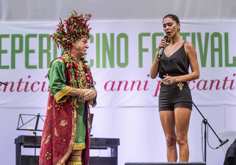 Belen fischiata a Cosenza 1