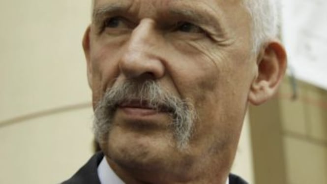 L'Unione europea annulla le sanzioni al deputato polacco razzista