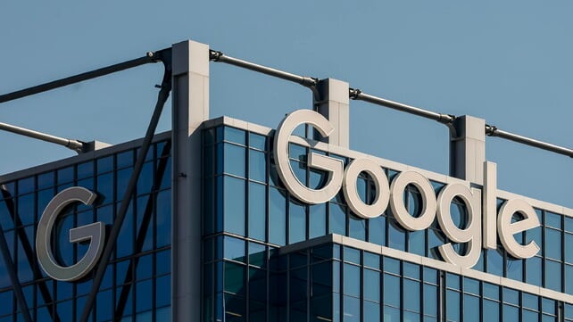 Ue, Google dovrà aprire Android a concorrenti IA e condividere i dati di Search